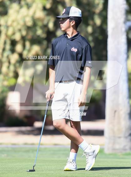 Thumbnail 2 in Metro Invitational Golf Tournament photogallery.