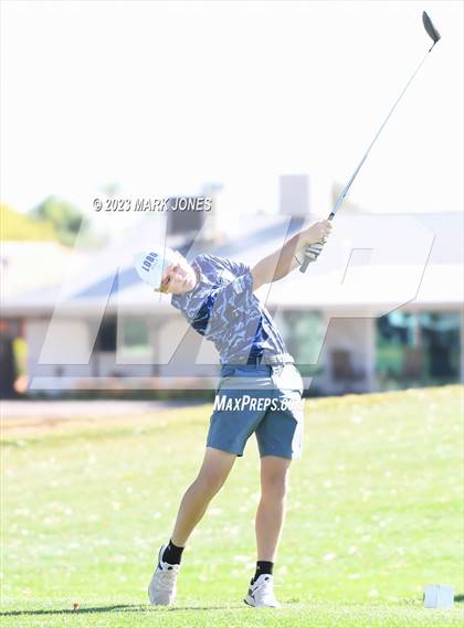 Thumbnail 2 in Metro Invitational Golf Tournament photogallery.