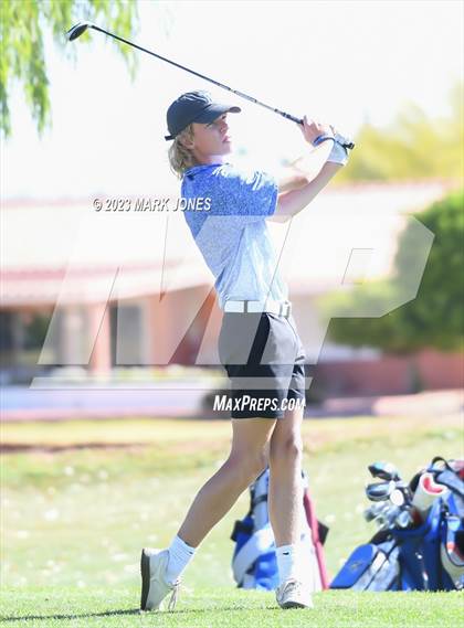 Thumbnail 3 in Metro Invitational Golf Tournament photogallery.