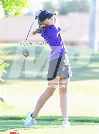 Thumbnail 2 in Metro Invitational Golf Tournament photogallery.