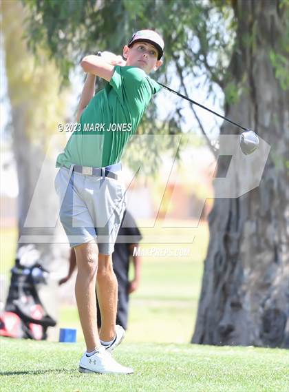 Thumbnail 2 in Metro Invitational Golf Tournament photogallery.