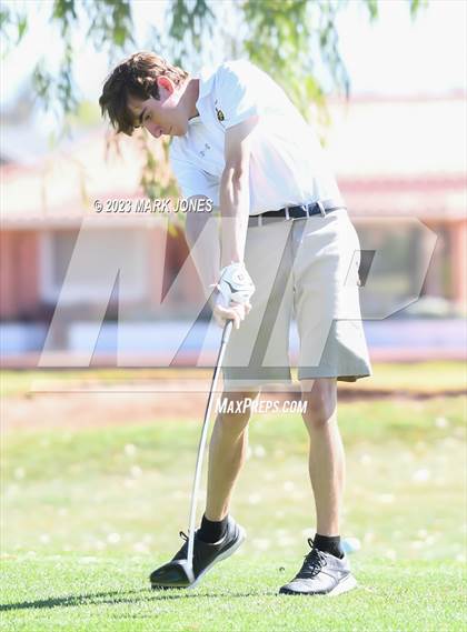 Thumbnail 3 in Metro Invitational Golf Tournament photogallery.