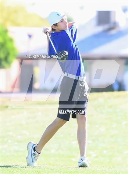 Thumbnail 3 in Metro Invitational Golf Tournament photogallery.
