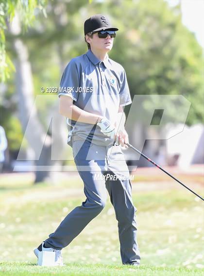 Thumbnail 2 in Metro Invitational Golf Tournament photogallery.