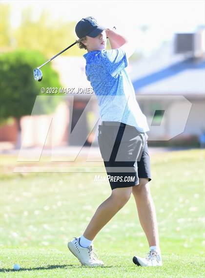 Thumbnail 2 in Metro Invitational Golf Tournament photogallery.