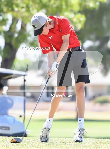 Thumbnail 2 in Metro Invitational Golf Tournament photogallery.