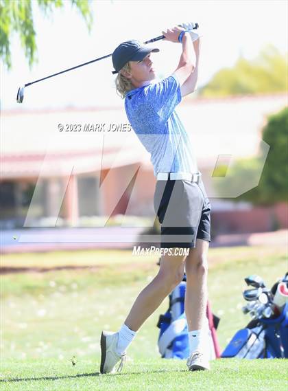 Thumbnail 2 in Metro Invitational Golf Tournament photogallery.