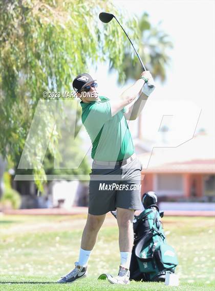 Thumbnail 3 in Metro Invitational Golf Tournament photogallery.