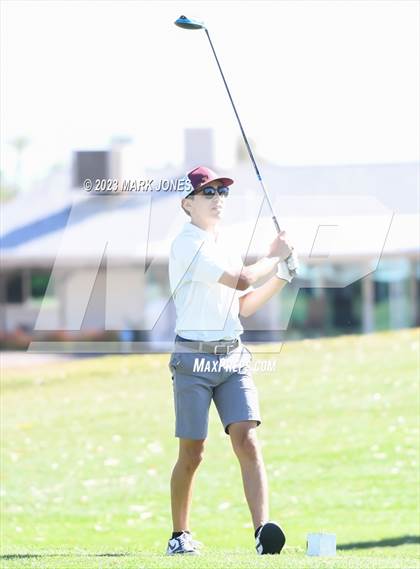 Thumbnail 2 in Metro Invitational Golf Tournament photogallery.