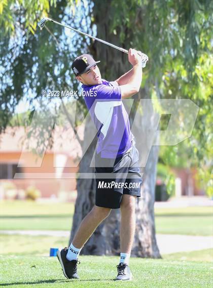 Thumbnail 3 in Metro Invitational Golf Tournament photogallery.