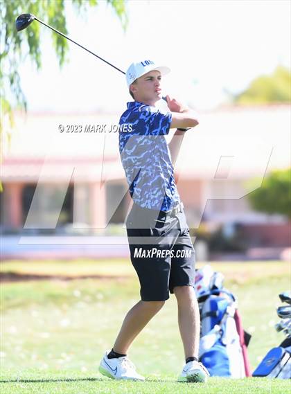 Thumbnail 2 in Metro Invitational Golf Tournament photogallery.