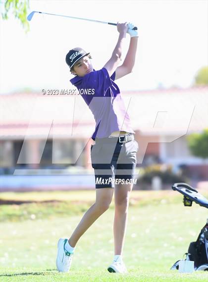 Thumbnail 3 in Metro Invitational Golf Tournament photogallery.