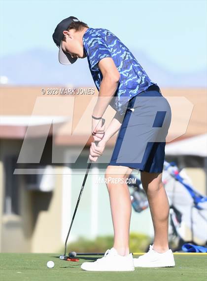Thumbnail 2 in Metro Invitational Golf Tournament photogallery.