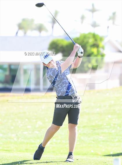 Thumbnail 2 in Metro Invitational Golf Tournament photogallery.