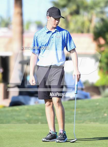 Thumbnail 3 in Metro Invitational Golf Tournament photogallery.