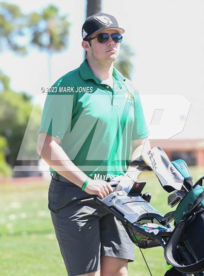 Thumbnail 3 in Metro Invitational Golf Tournament photogallery.