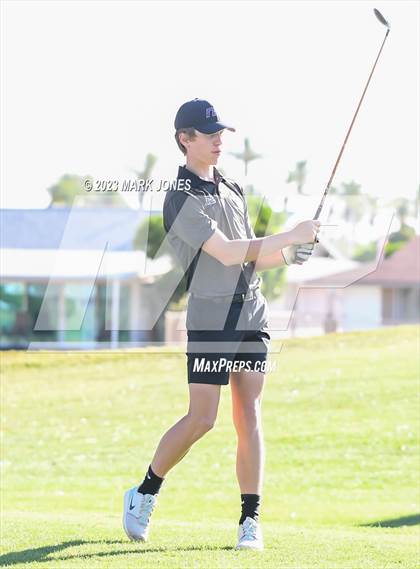 Thumbnail 2 in Metro Invitational Golf Tournament photogallery.