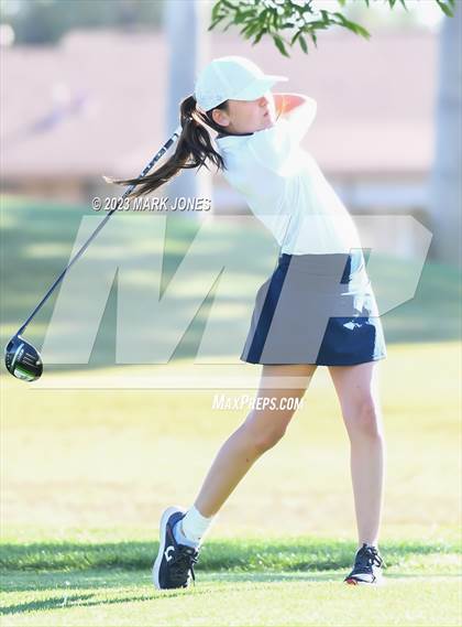 Thumbnail 3 in Metro Invitational Golf Tournament photogallery.