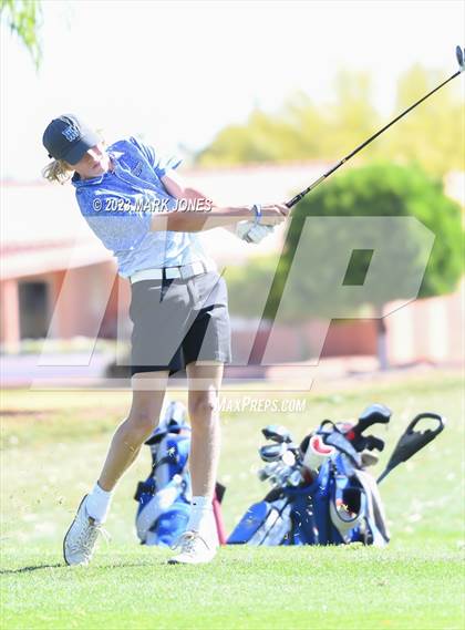 Thumbnail 3 in Metro Invitational Golf Tournament photogallery.