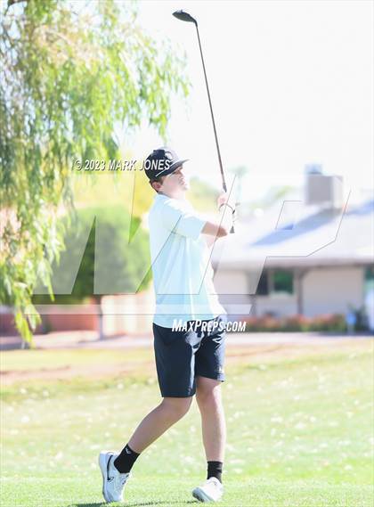 Thumbnail 3 in Metro Invitational Golf Tournament photogallery.