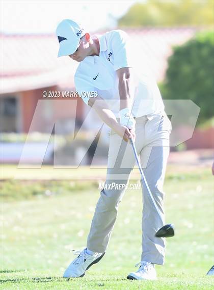 Thumbnail 3 in Metro Invitational Golf Tournament photogallery.
