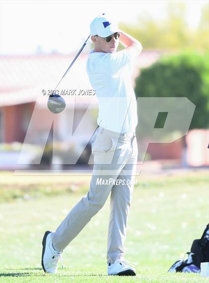 Thumbnail 3 in Metro Invitational Golf Tournament photogallery.