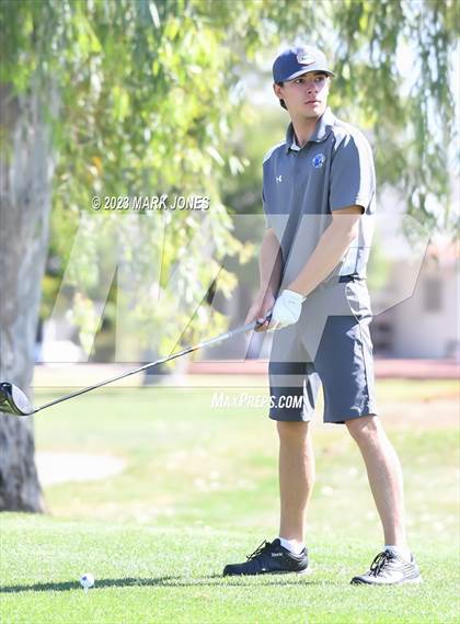 Thumbnail 3 in Metro Invitational Golf Tournament photogallery.