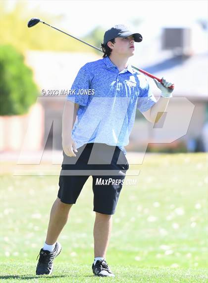 Thumbnail 3 in Metro Invitational Golf Tournament photogallery.