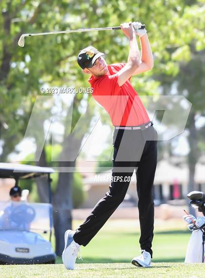 Thumbnail 3 in Metro Invitational Golf Tournament photogallery.