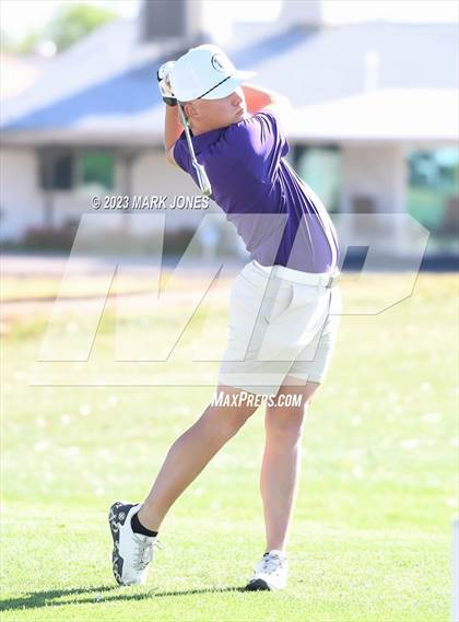 Thumbnail 2 in Metro Invitational Golf Tournament photogallery.