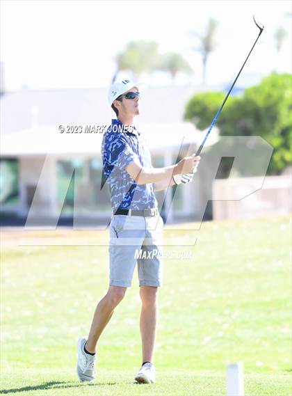 Thumbnail 2 in Metro Invitational Golf Tournament photogallery.