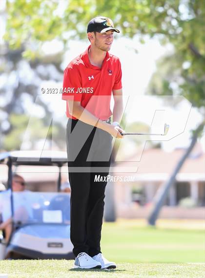 Thumbnail 3 in Metro Invitational Golf Tournament photogallery.