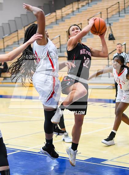 Thumbnail 1 in Roland Park Country vs. Omaha Westside (Nike Tournament of Champions) photogallery.