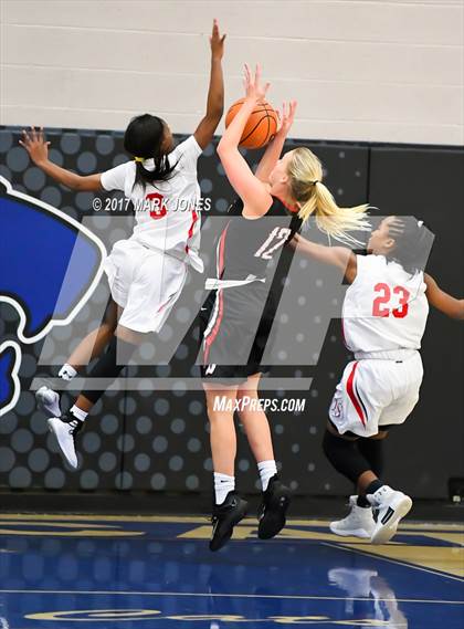 Thumbnail 3 in Roland Park Country vs. Omaha Westside (Nike Tournament of Champions) photogallery.
