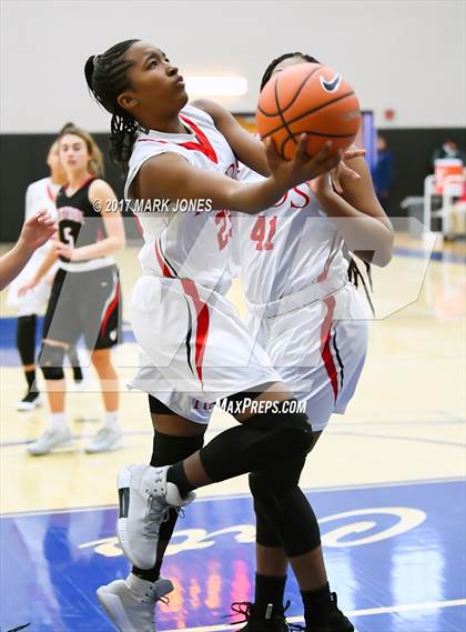 Thumbnail 2 in Roland Park Country vs. Omaha Westside (Nike Tournament of Champions) photogallery.