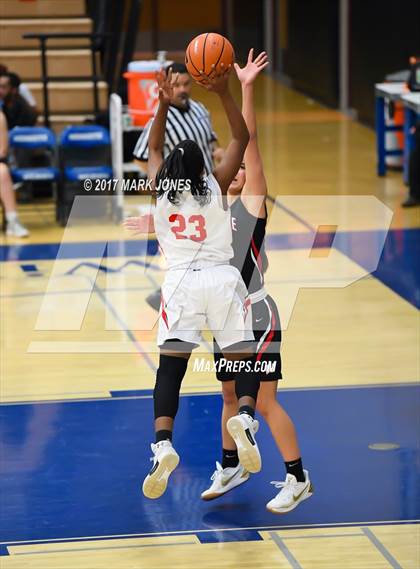 Thumbnail 1 in Roland Park Country vs. Omaha Westside (Nike Tournament of Champions) photogallery.