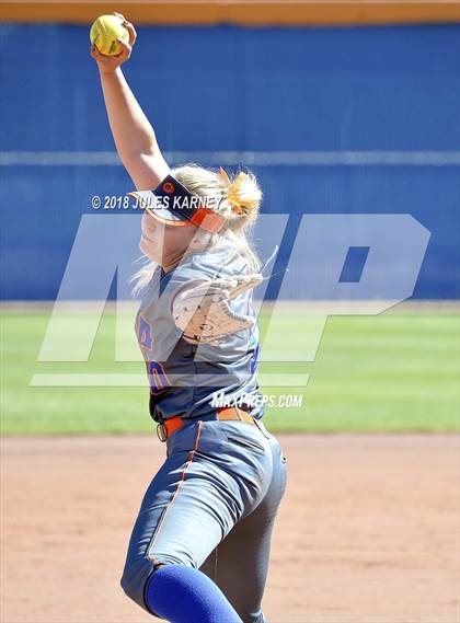 Thumbnail 2 in Liberty vs Bishop Gorman photogallery.