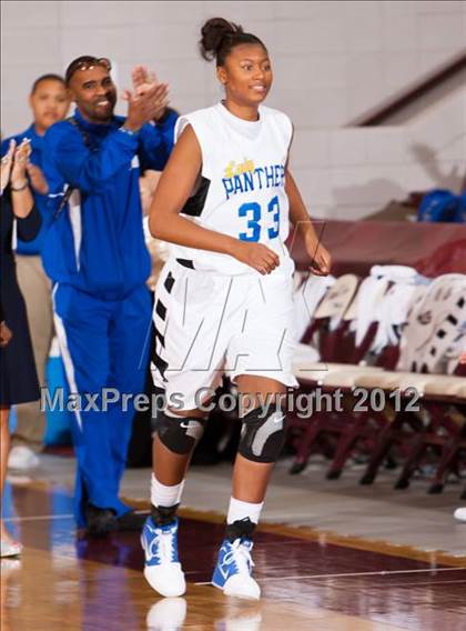 Thumbnail 2 in Barbers Hill vs Ozen (UIL 4A Region 3 Final) photogallery.