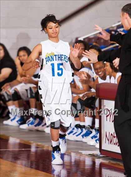 Thumbnail 3 in Barbers Hill vs Ozen (UIL 4A Region 3 Final) photogallery.