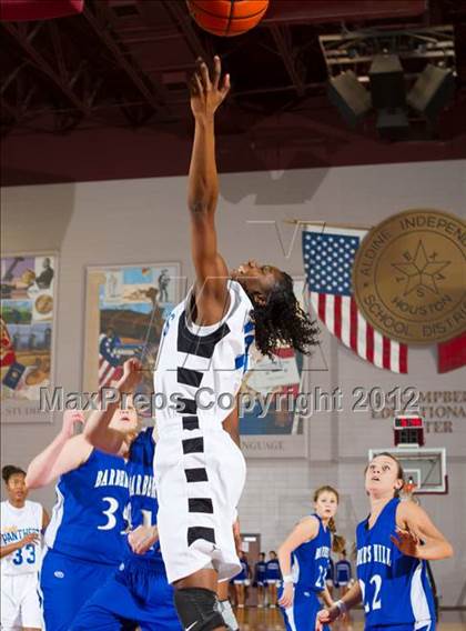 Thumbnail 3 in Barbers Hill vs Ozen (UIL 4A Region 3 Final) photogallery.