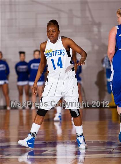 Thumbnail 3 in Barbers Hill vs Ozen (UIL 4A Region 3 Final) photogallery.