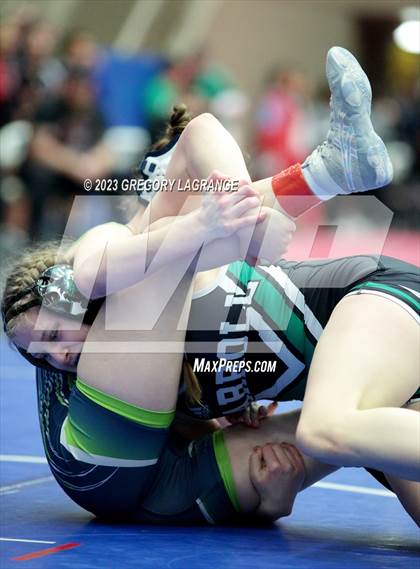 Thumbnail 1 in UIL 6A Region 1 Championships photogallery.