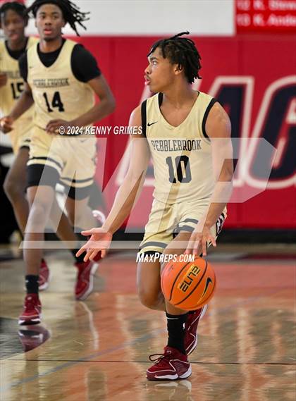 Thumbnail 2 in Pace Academy vs. Pebblebrook (Georgia Nike Elite Showcase) photogallery.