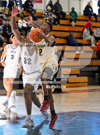 Thumbnail 3 in Pace Academy vs. Pebblebrook (Georgia Nike Elite Showcase) photogallery.