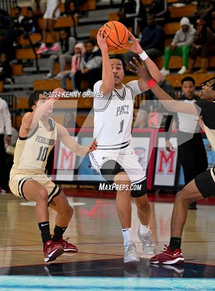 Thumbnail 2 in Pace Academy vs. Pebblebrook (Georgia Nike Elite Showcase) photogallery.