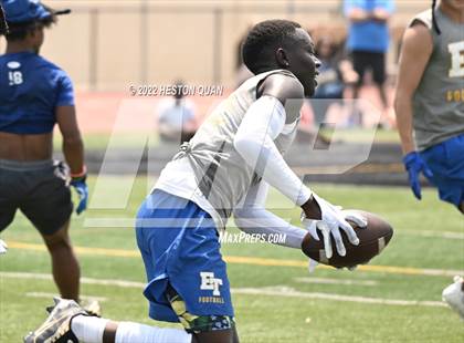 Thumbnail 3 in Charter Oak vs. El Toro (Surf City Tournament) photogallery.