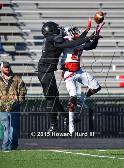 Thumbnail 2 in South Oak Cliff vs. Marshall (UIL 5A Area) photogallery.