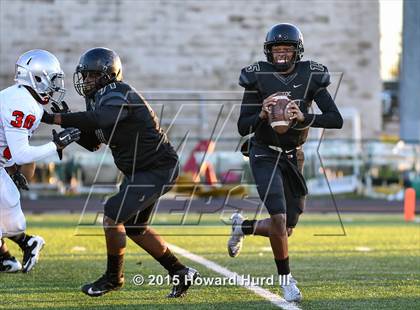 Thumbnail 1 in South Oak Cliff vs. Marshall (UIL 5A Area) photogallery.