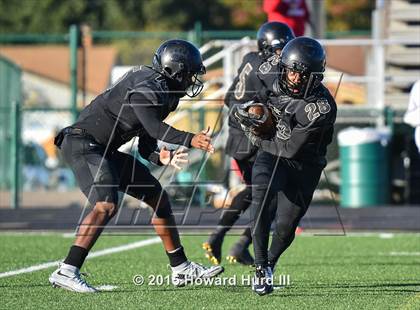 Thumbnail 1 in South Oak Cliff vs. Marshall (UIL 5A Area) photogallery.