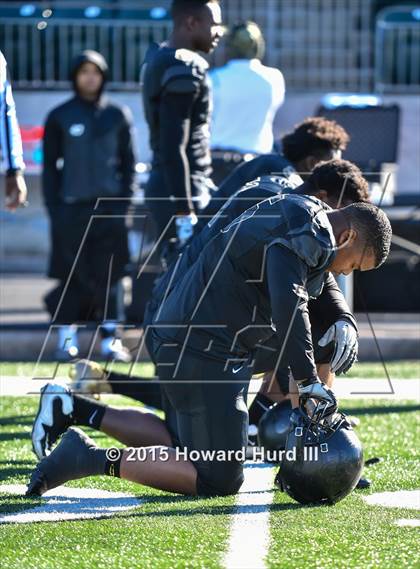 Thumbnail 1 in South Oak Cliff vs. Marshall (UIL 5A Area) photogallery.